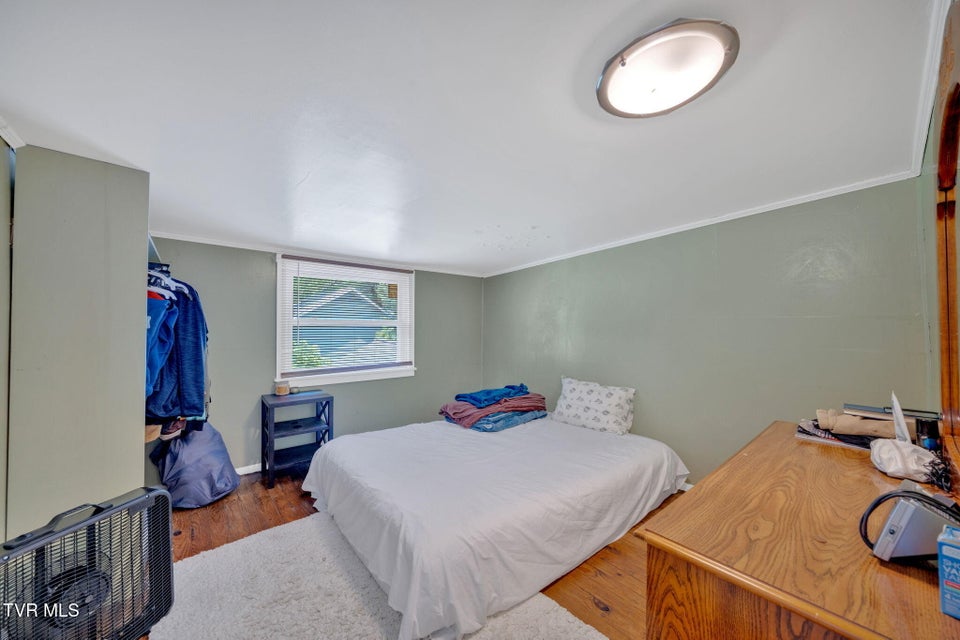 Photo #22: 806 Johnson Avenue