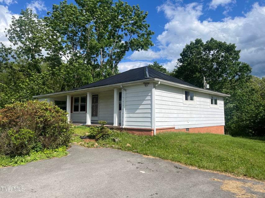 Photo #2: 11352 Frederick Road