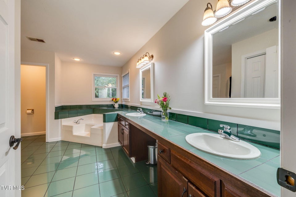 Photo #30: 3424 Berkshire Circle
