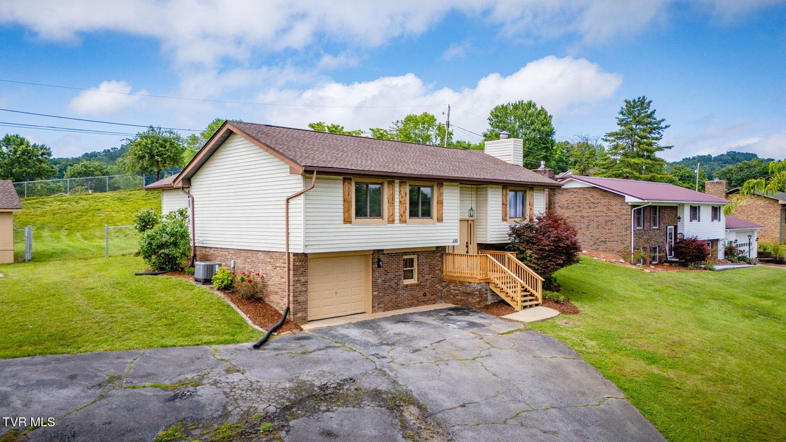 Photo #3: 480 Old Hickory Circle