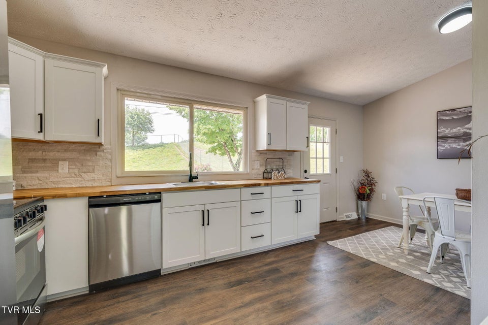 Photo #11: 480 Old Hickory Circle