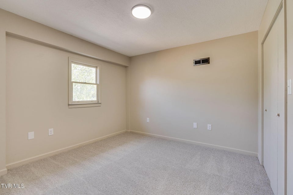 Photo #27: 480 Old Hickory Circle