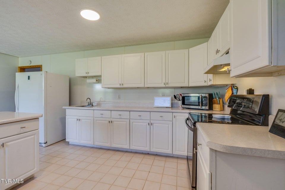 Photo #16: 3808 Ford Drive