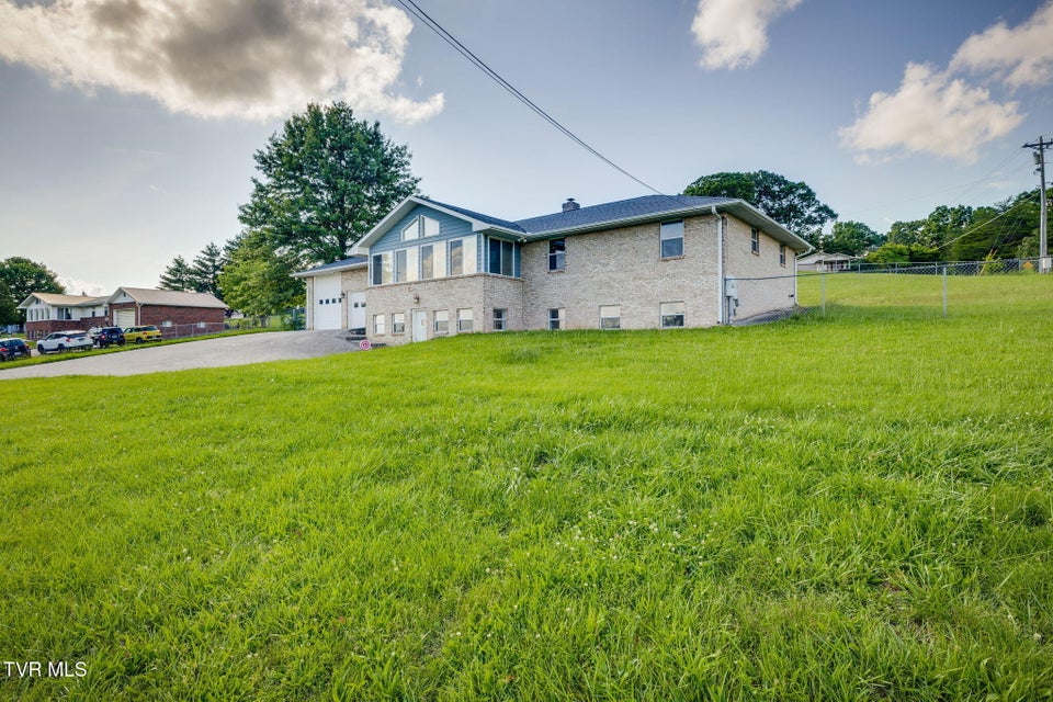 Photo #3: 3808 Ford Drive