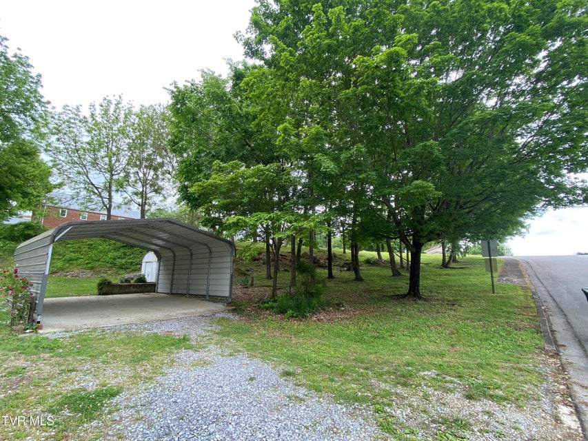 Photo #13: 202 Locust Street