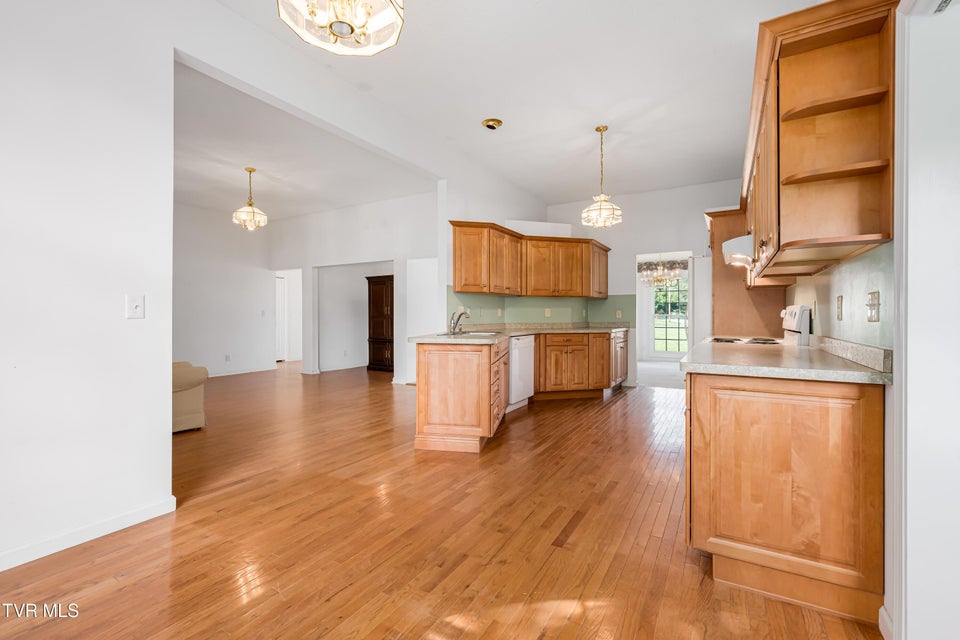 Photo #15: 4006 Navaho Drive