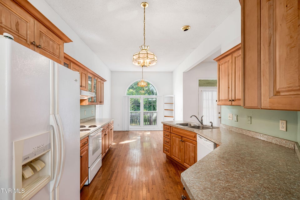 Photo #13: 4006 Navaho Drive
