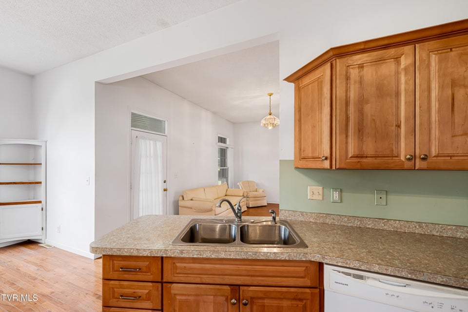 Photo #14: 4006 Navaho Drive