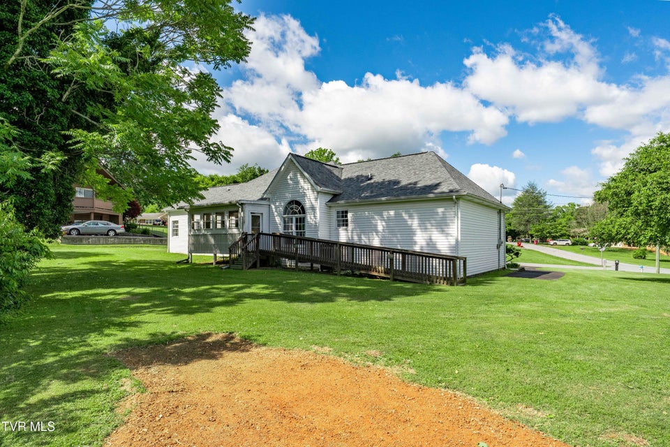 Photo #43: 4006 Navaho Drive