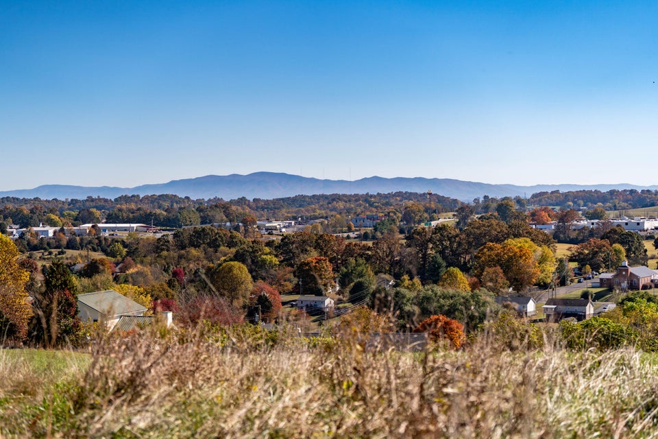 Photo #25: 427 Douglas Shed Road