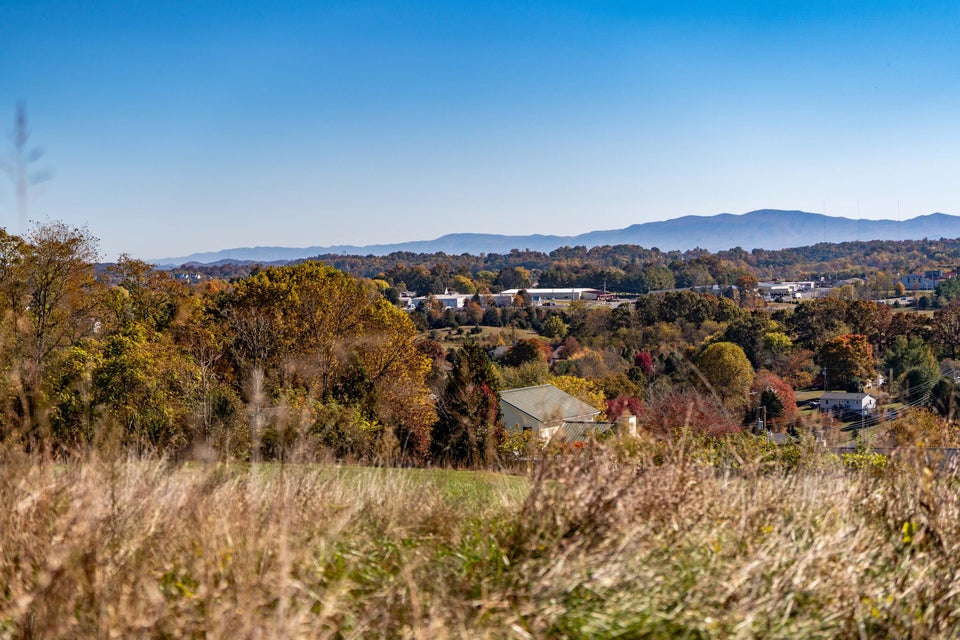 Photo #26: 427 Douglas Shed Road