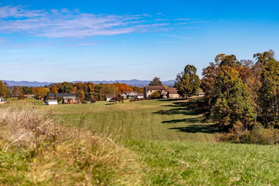 Photo #27: 427 Douglas Shed Road
