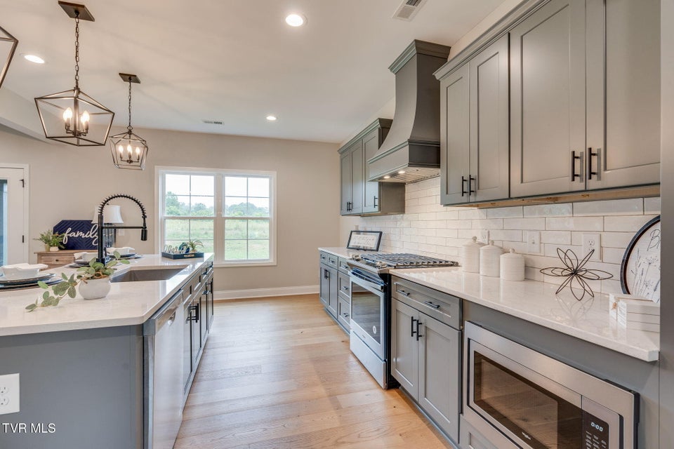 Photo #14: 812 Dolen Place
