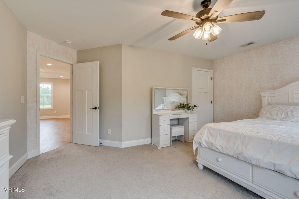 Photo #29: 812 Dolen Place