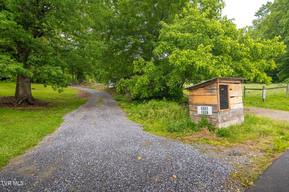 Photo #33: 1227 Poga Road