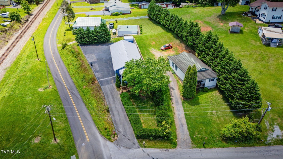 Photo #37: 101 Messick Avenue