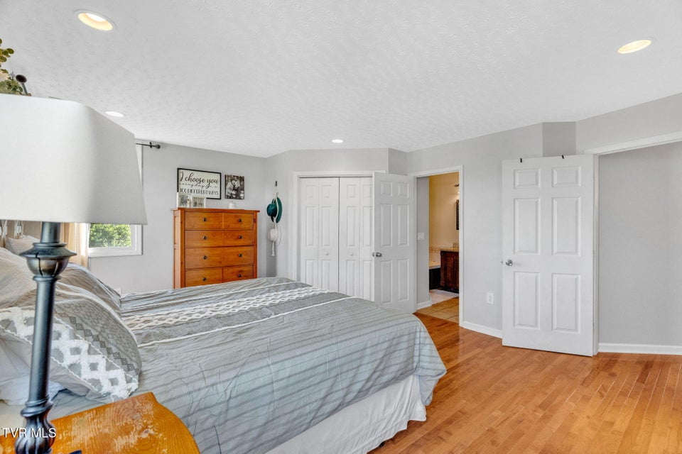 Photo #27: 319 Wiltshire Drive