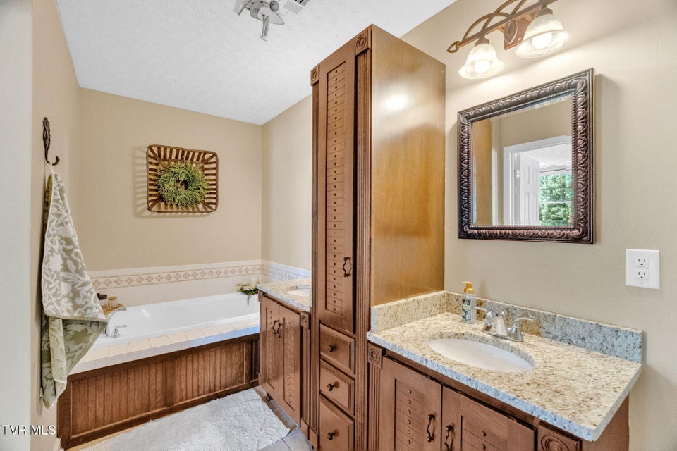 Photo #29: 319 Wiltshire Drive