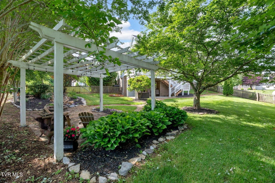 Photo #38: 319 Wiltshire Drive