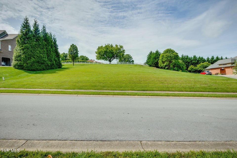 Photo #2: 106 Highland Gate Drive