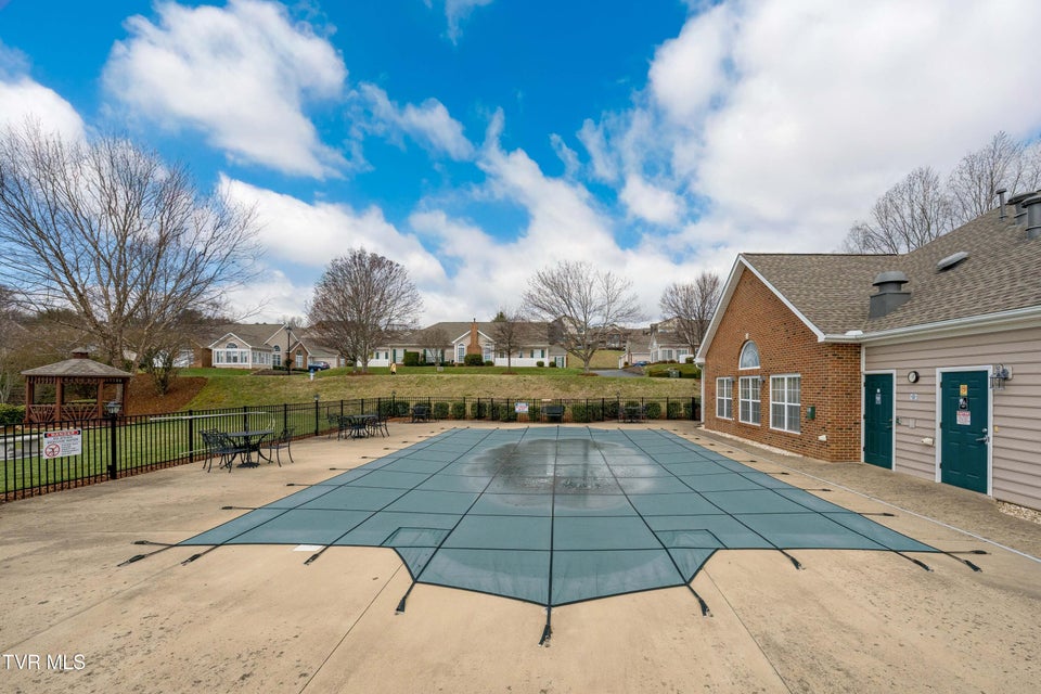 Photo #36: 223 Avonlea Place
