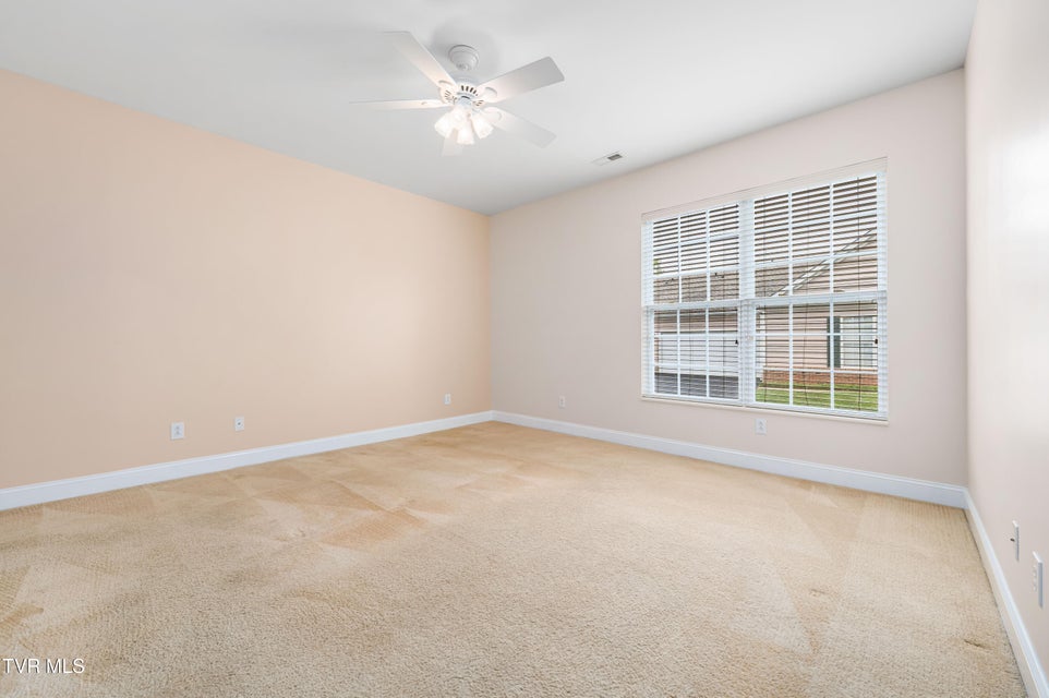 Photo #27: 223 Avonlea Place