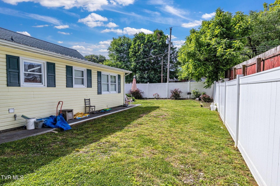 Photo #31: 311 Roan Street