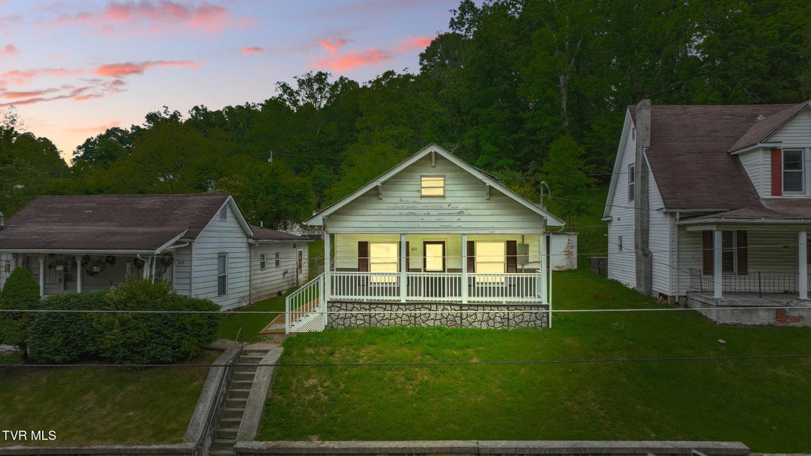 Photo #6: 631 Meadow Street