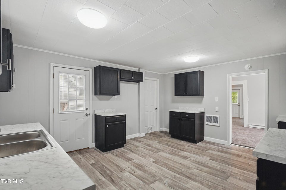 Photo #23: 631 Meadow Street