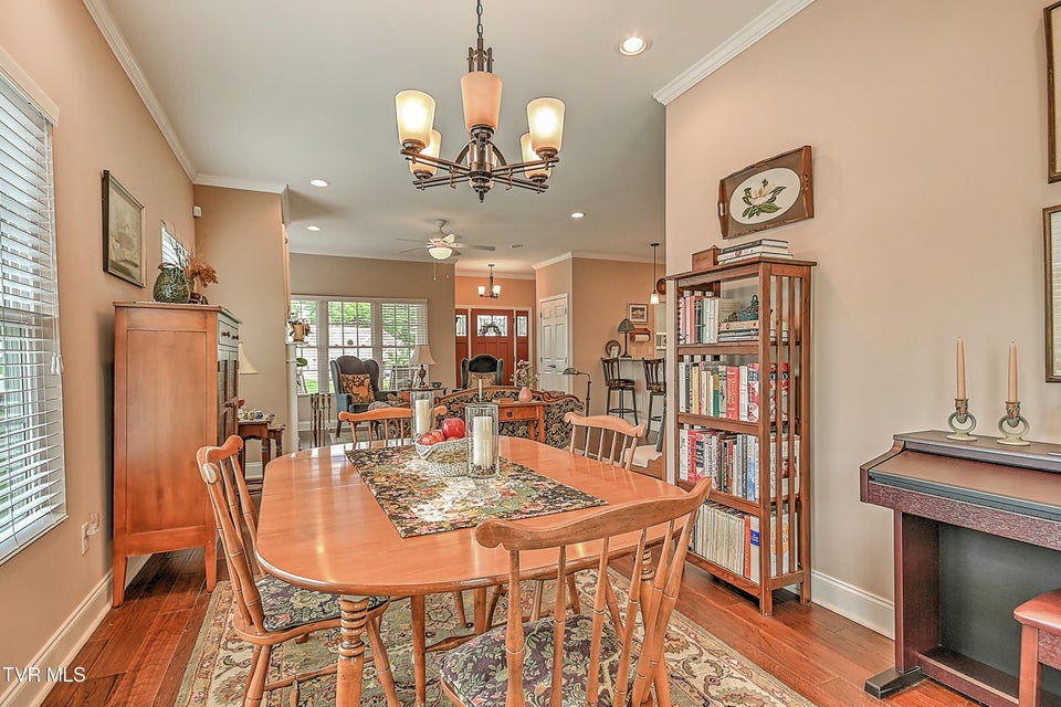 Photo #14: 520 Villa Lane