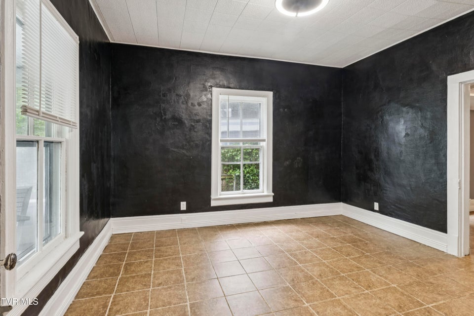 Photo #14: 115 Poplar Street