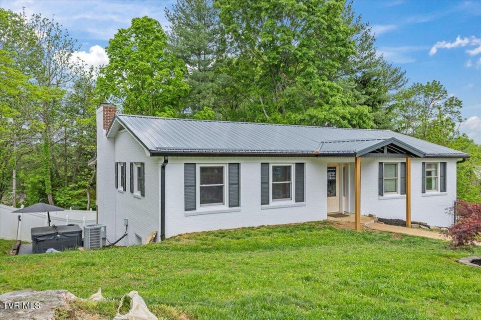 Photo #15: 8 Brooklawn Court