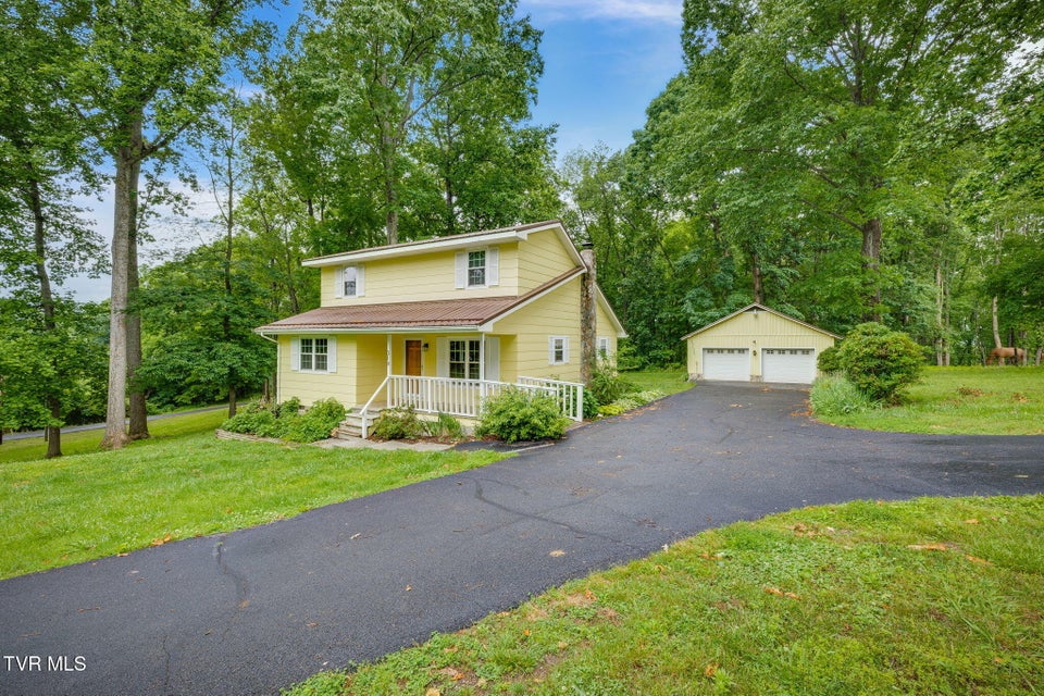 Photo #5: 319 Woodland Road