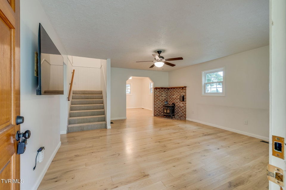 Photo #7: 319 Woodland Road