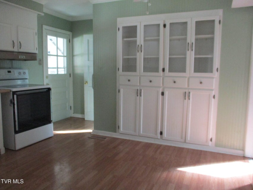 Photo #5: 1608 Unaka Avenue