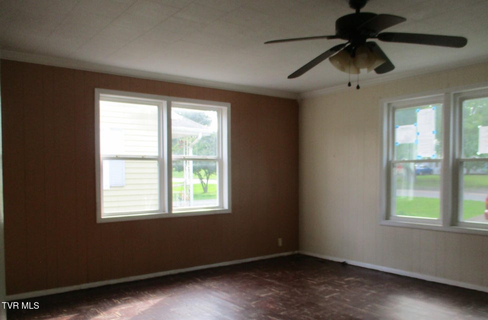 Photo #3: 1608 Unaka Avenue