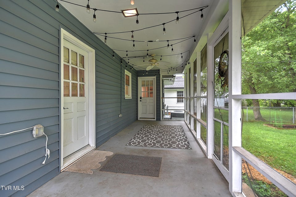 Photo #36: 1449 Warpath Drive
