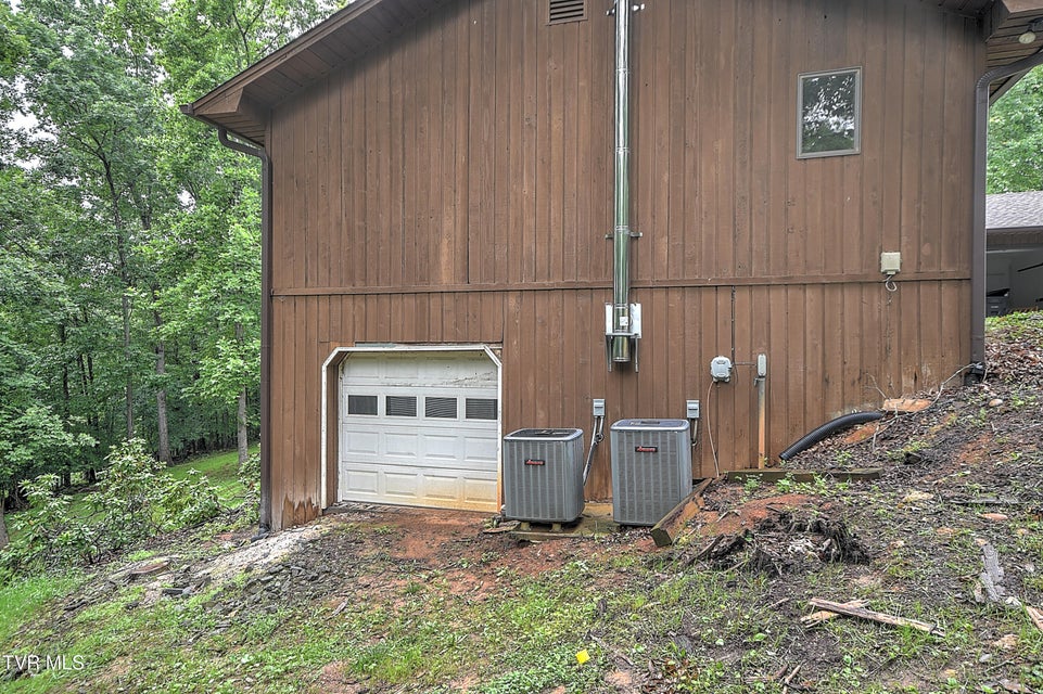 Photo #53: 121 Lone Oak Drive