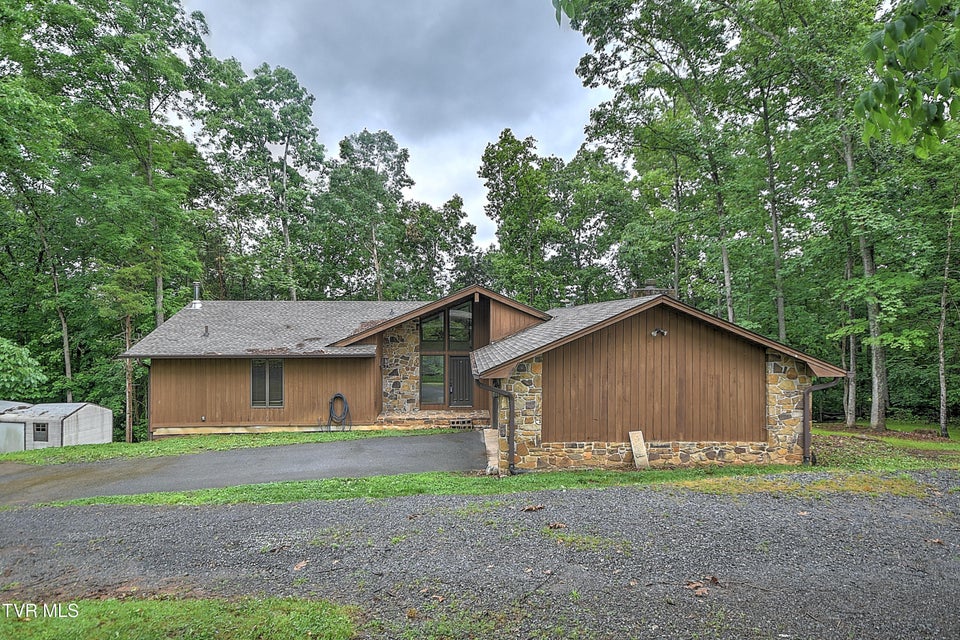 Photo #61: 121 Lone Oak Drive