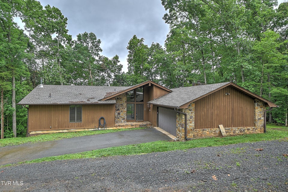 Photo #69: 121 Lone Oak Drive