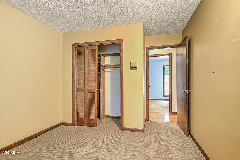 Photo #30: 121 Lone Oak Drive