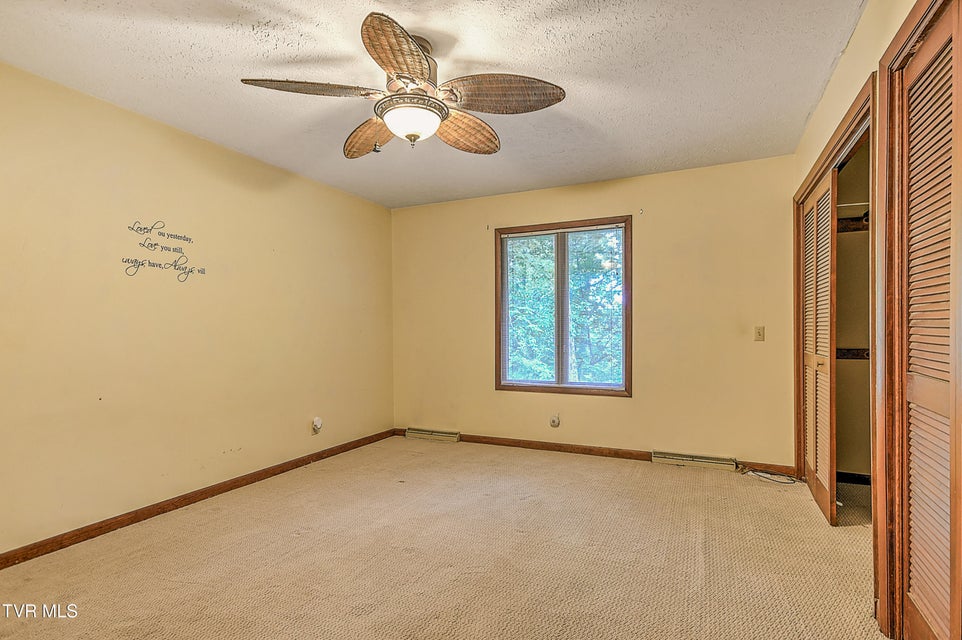 Photo #24: 121 Lone Oak Drive