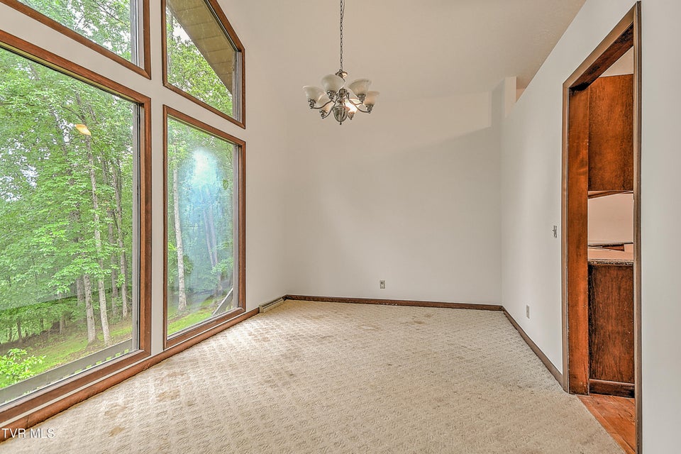 Photo #18: 121 Lone Oak Drive