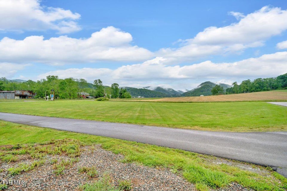 Photo #49: 5500 Roan Creek Road