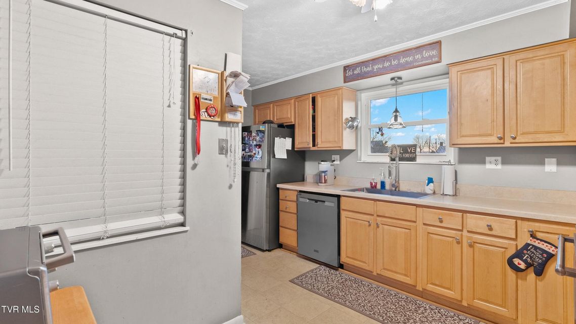 Photo #10: 6776 Rex Drive