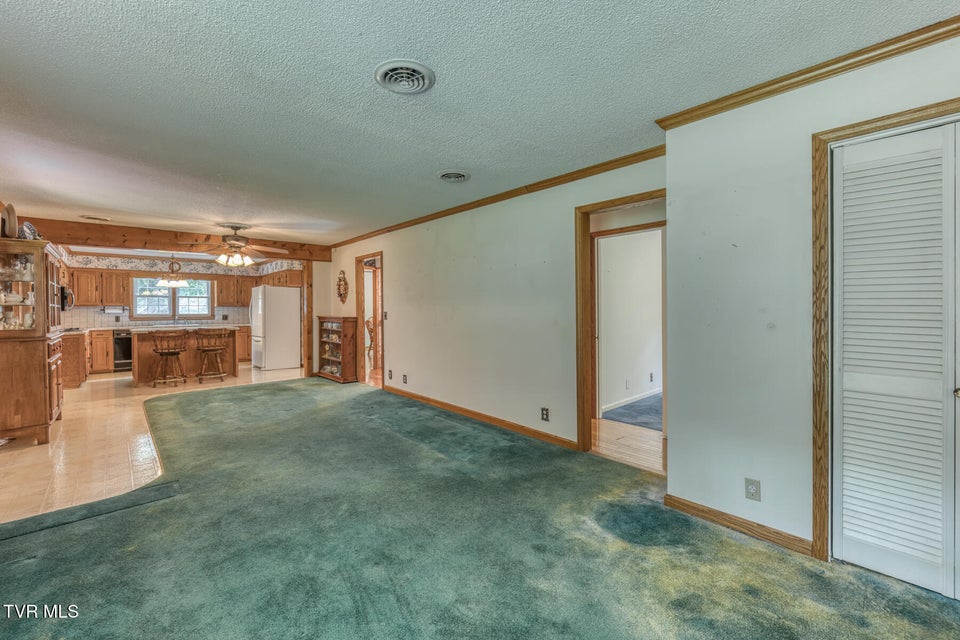 Photo #10: 390 Hillcrest Drive