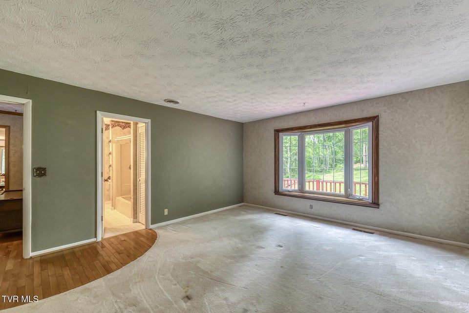 Photo #20: 390 Hillcrest Drive