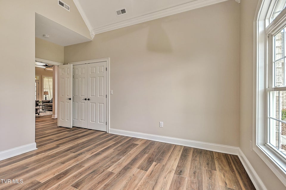 Photo #32: 302 Charlton Court
