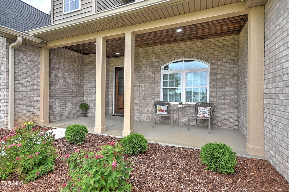 Photo #6: 302 Charlton Court