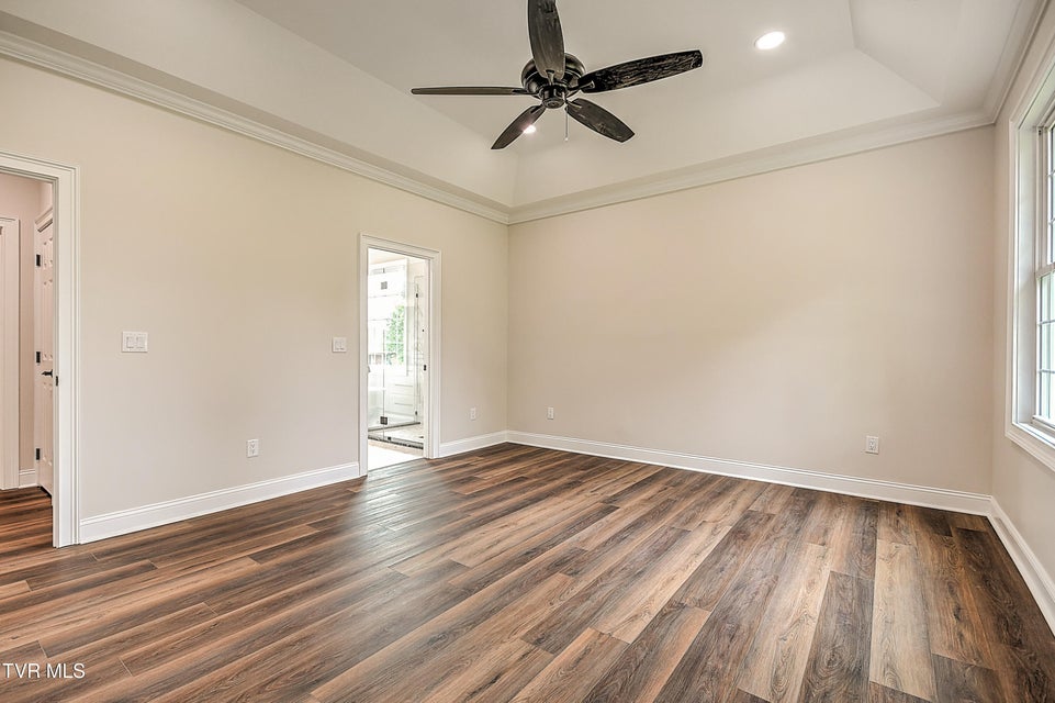 Photo #34: 302 Charlton Court